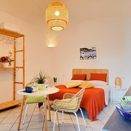 Raito Guest House - Amalfi Coast В'єтрі Екстер'єр фото