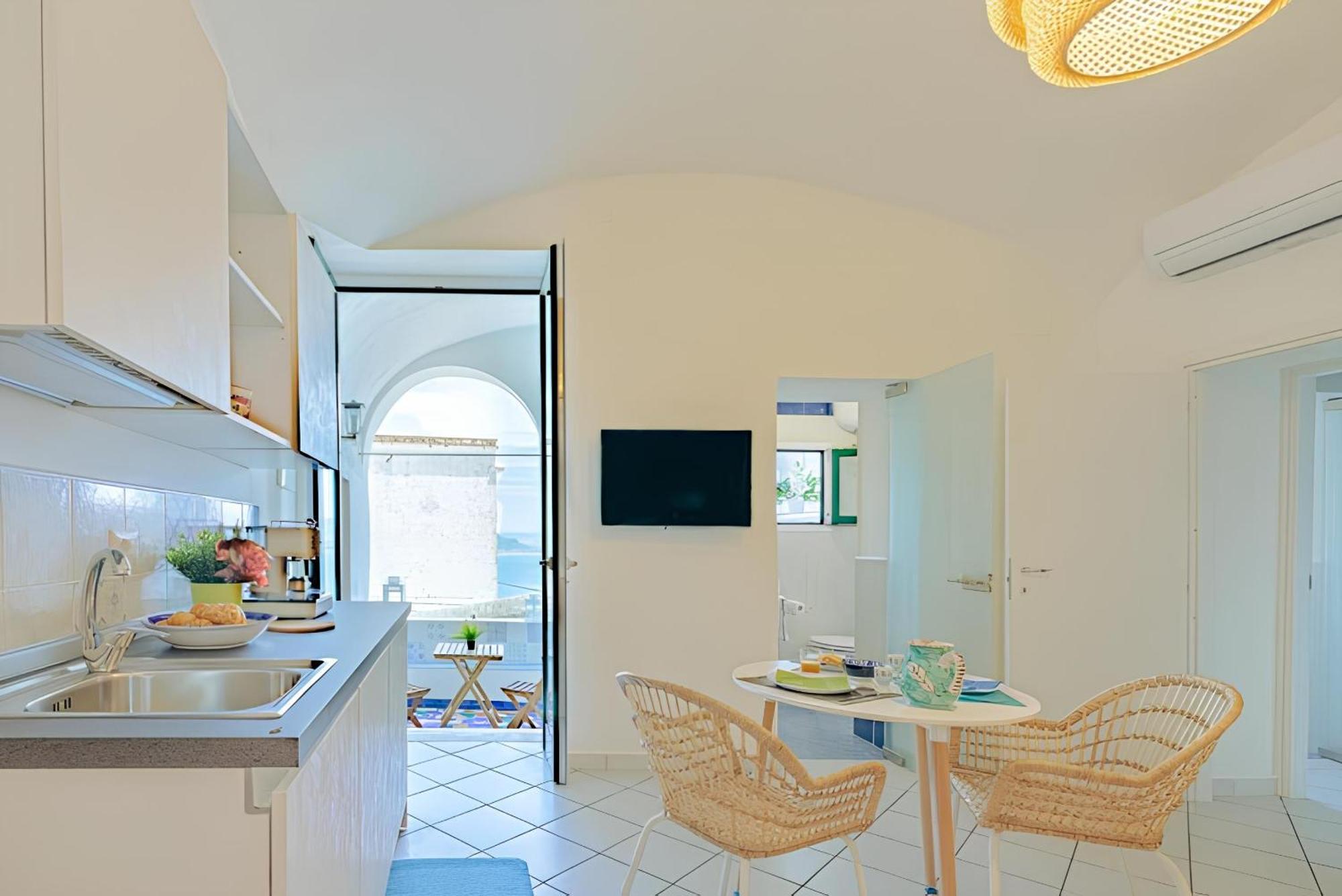 Raito Guest House - Amalfi Coast В'єтрі Екстер'єр фото